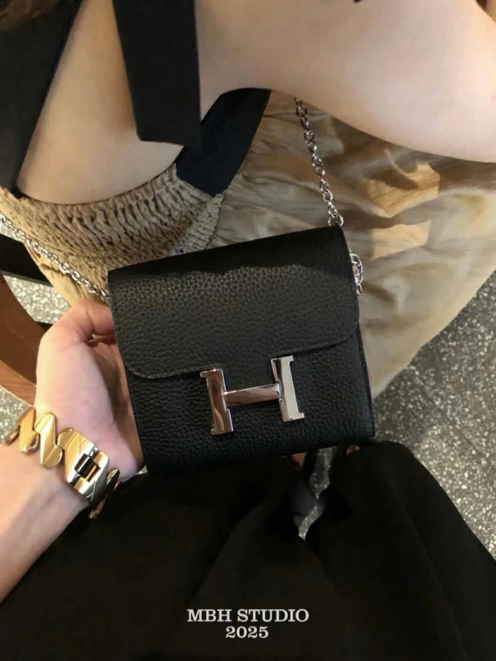 MBH Togo Top Grain Leather H Buckle Chain Crossbody Bag - Image 2