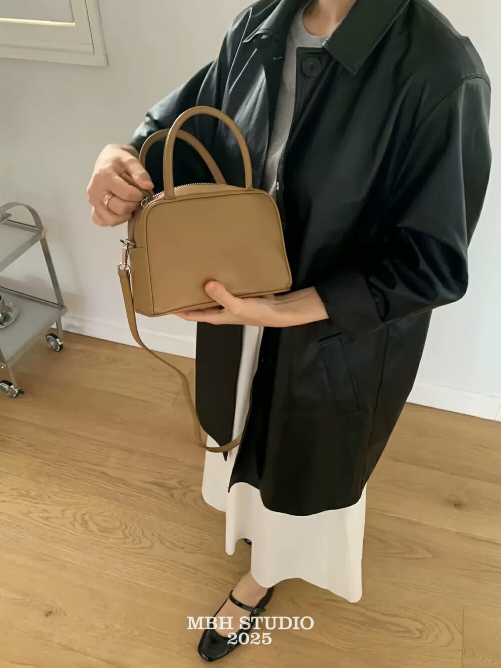 MBH 2025 New Boston Mini Square Bag Versatile Crossbody Handbag with Shoulder Strap - Image 2