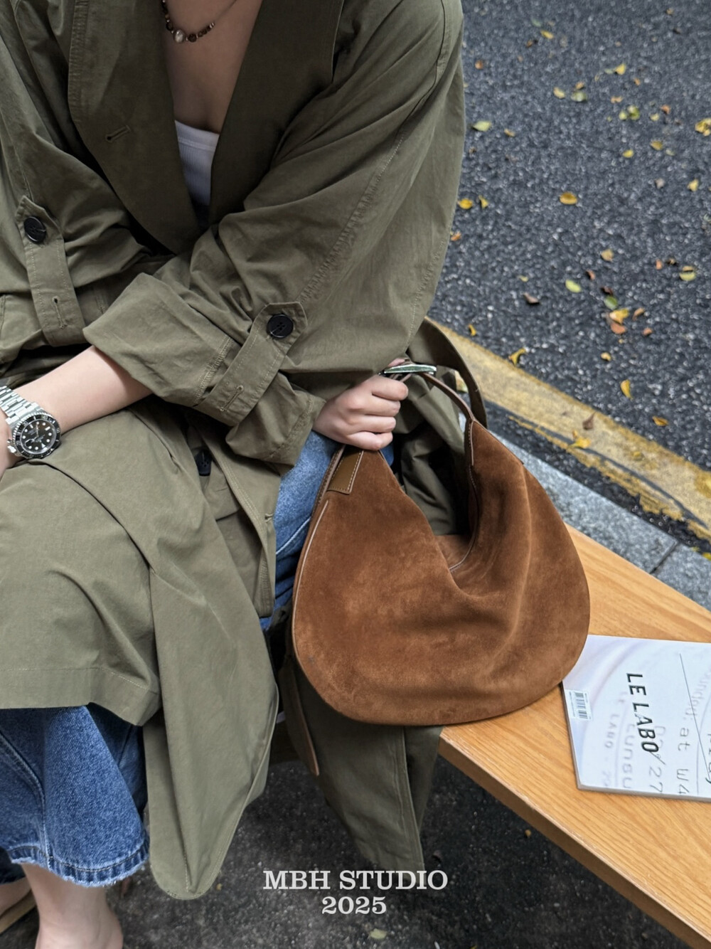 mbh-niche-design-matte-leather-crescent-bag-large-capacity-commuter-hobo-shoulder-bag