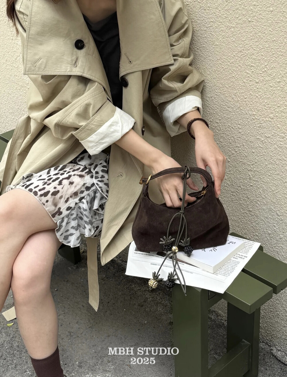 mbh-top-grain-nubuck-leather-hobo-bag-retro-lunchbox-style-fall-winter-minimalist-handbag-with-shoulder-strap